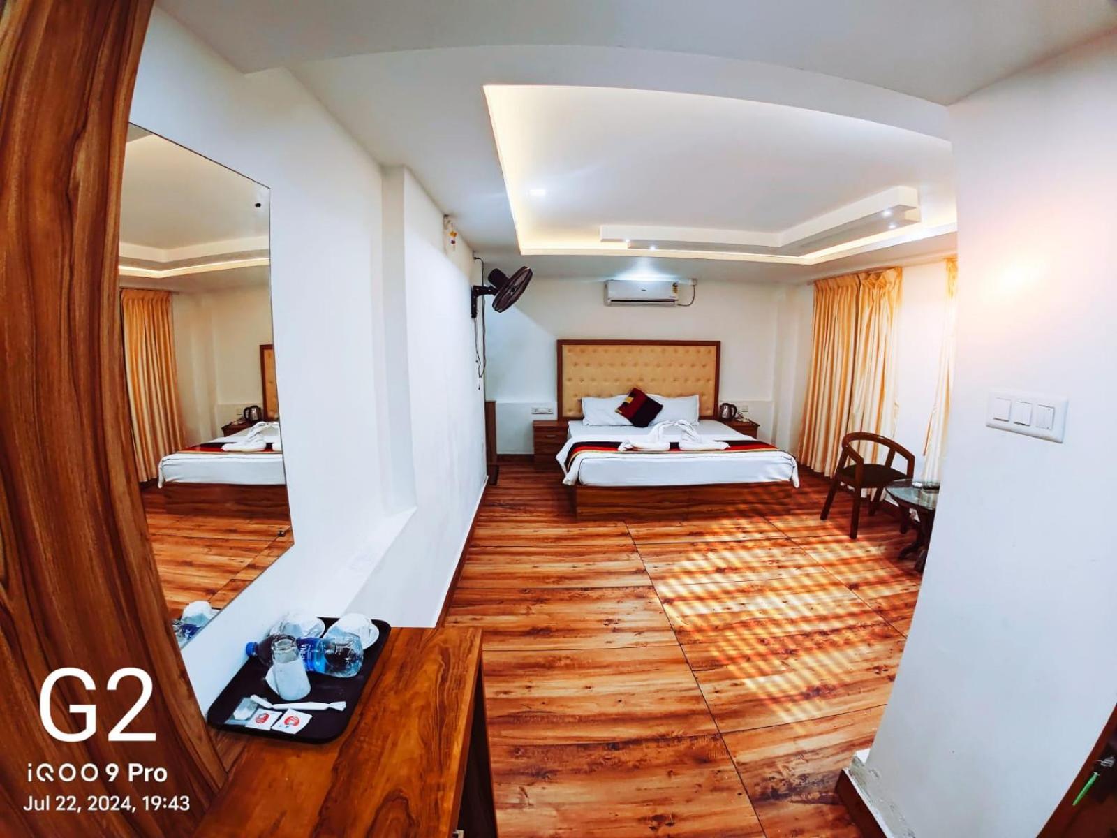 Nawal Mahal Hotel Kochi Exterior foto